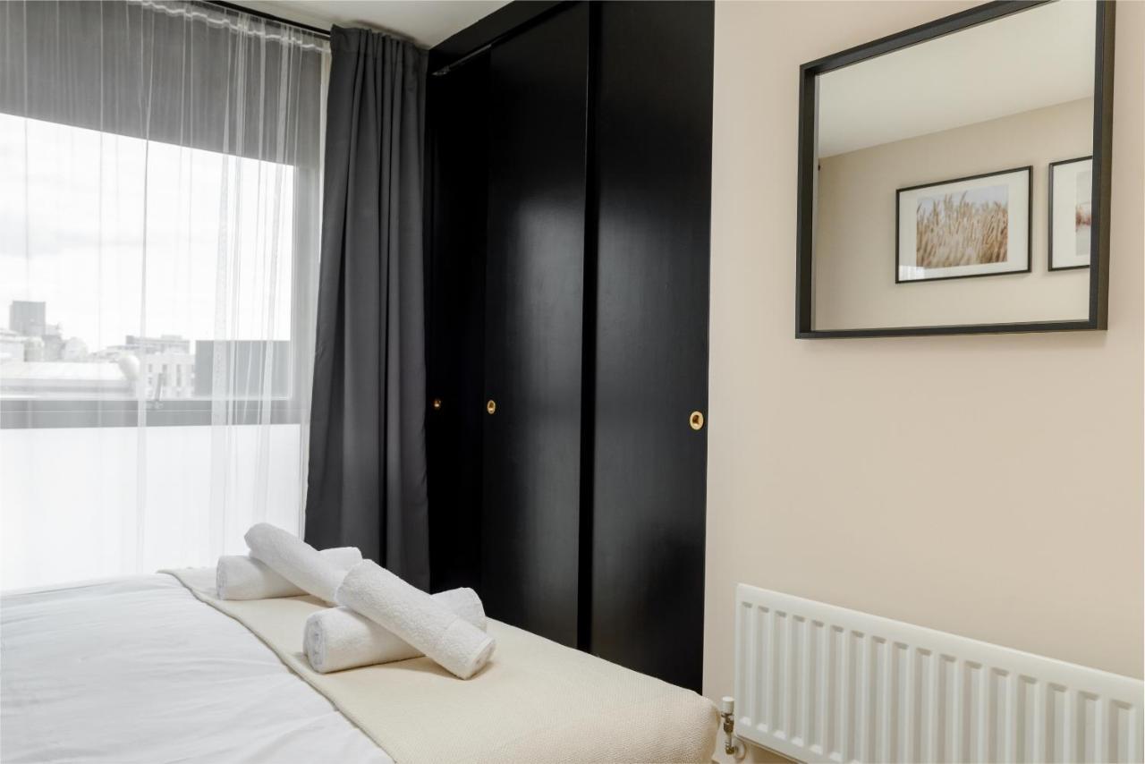 Premium Apartment - Allocated Parking - Great Location Plymouth Esterno foto