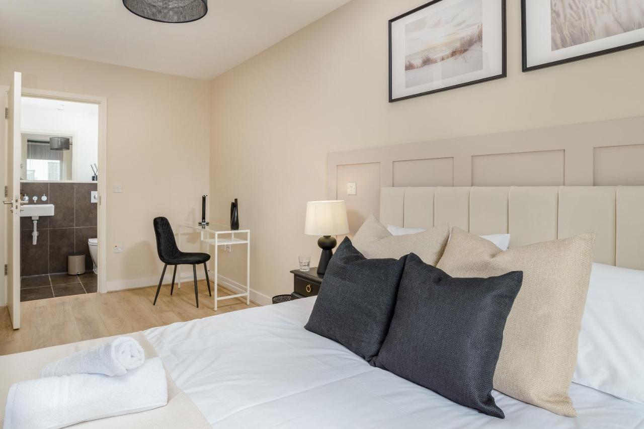 Premium Apartment - Allocated Parking - Great Location Plymouth Esterno foto