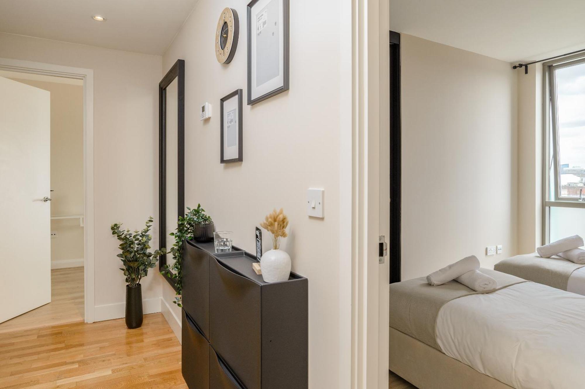Premium Apartment - Allocated Parking - Great Location Plymouth Esterno foto